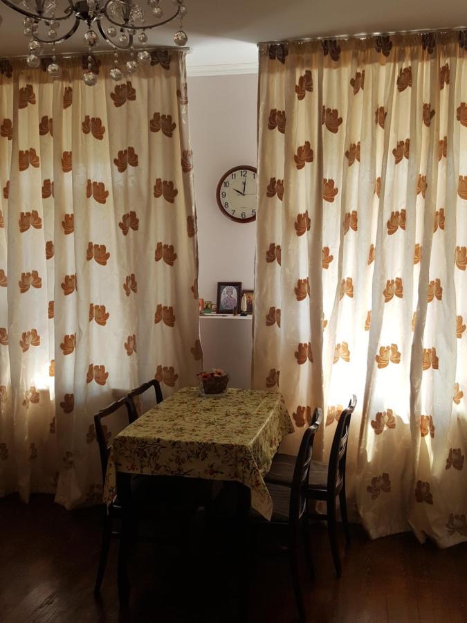 Абазинская 35 Szuhumi Kültér fotó