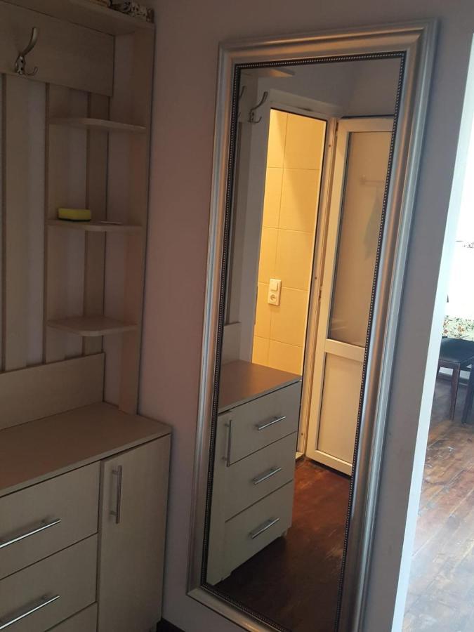 Абазинская 35 Szuhumi Kültér fotó