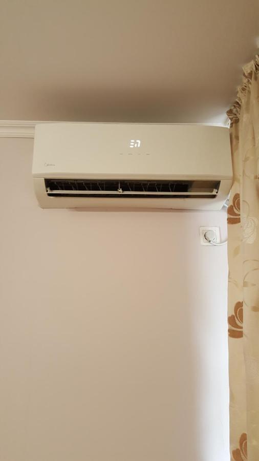 Абазинская 35 Szuhumi Szoba fotó