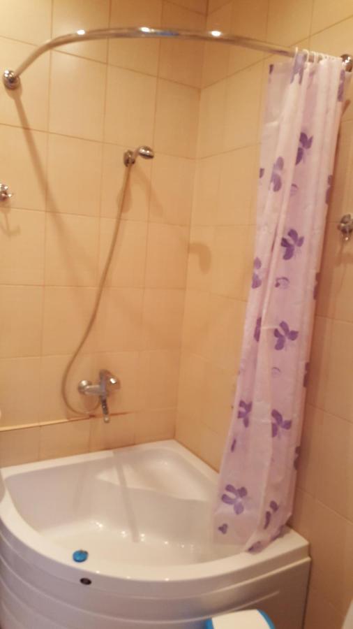 Абазинская 35 Szuhumi Kültér fotó